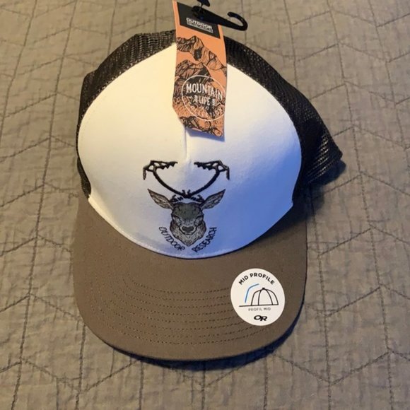 Outdoor research trucker hat